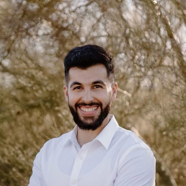 Dr. Ahmed Al Ezzi