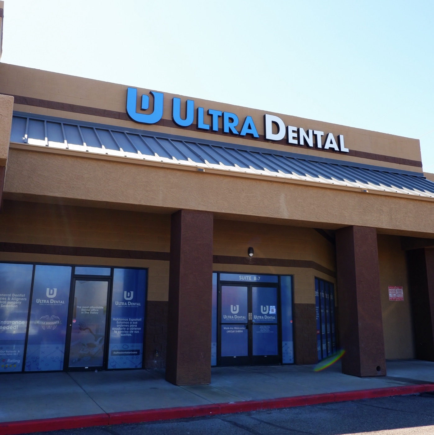 Oficina de Ultra Dental en North Phoenix